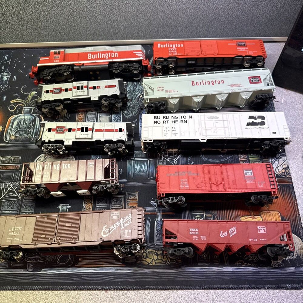 Vintage Burlington Train Engine And Car Lot Of 10 Athearn Tyco